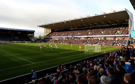 引赞助商以 引赞助商以